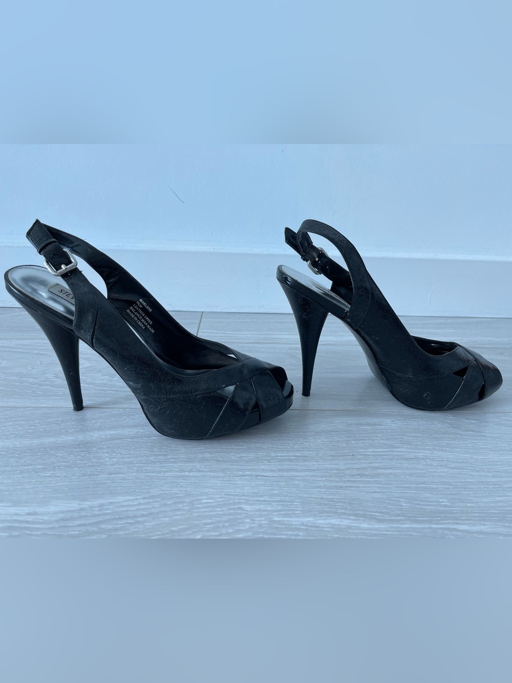Steve Madden Black Crisscross Peep-Toe Slingback Leather Heels Size 9.5